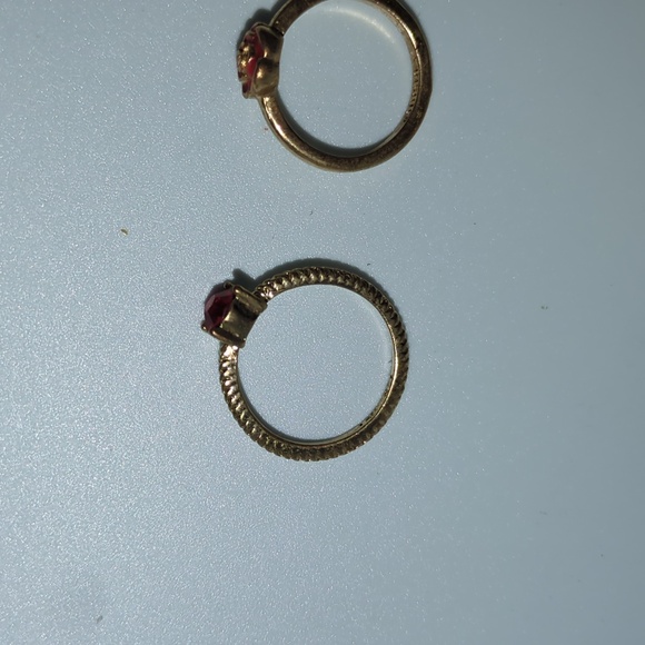 Two rings - Picture 2 of 4